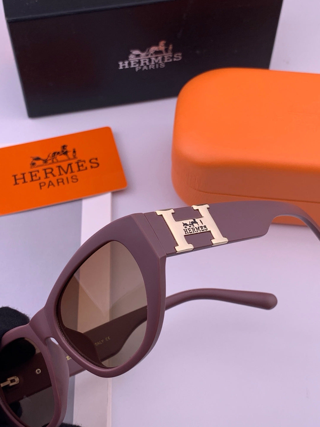 Hermès H37005 Square Red Lens Sunglasses for Men & Women - 488079 - detail image 2