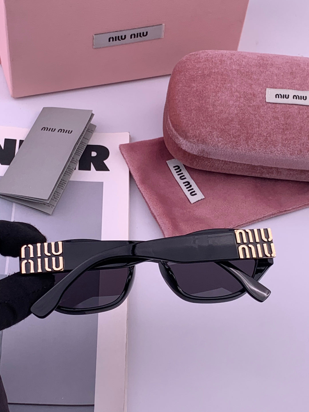 Miu Miu M7350 Fashion Black Lens Sunglasses for Men & Women - 487557 - detail image 4