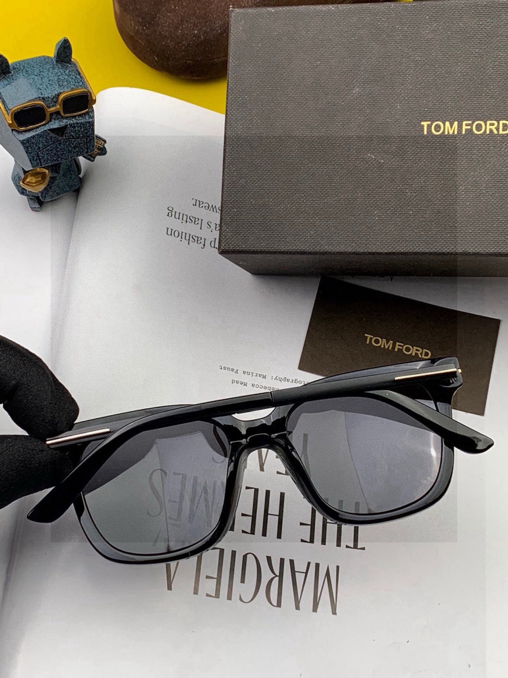 Tom Ford TF4876 Polarized Fashion Gold Lens Sunglasses for Men & Women - detail image 3