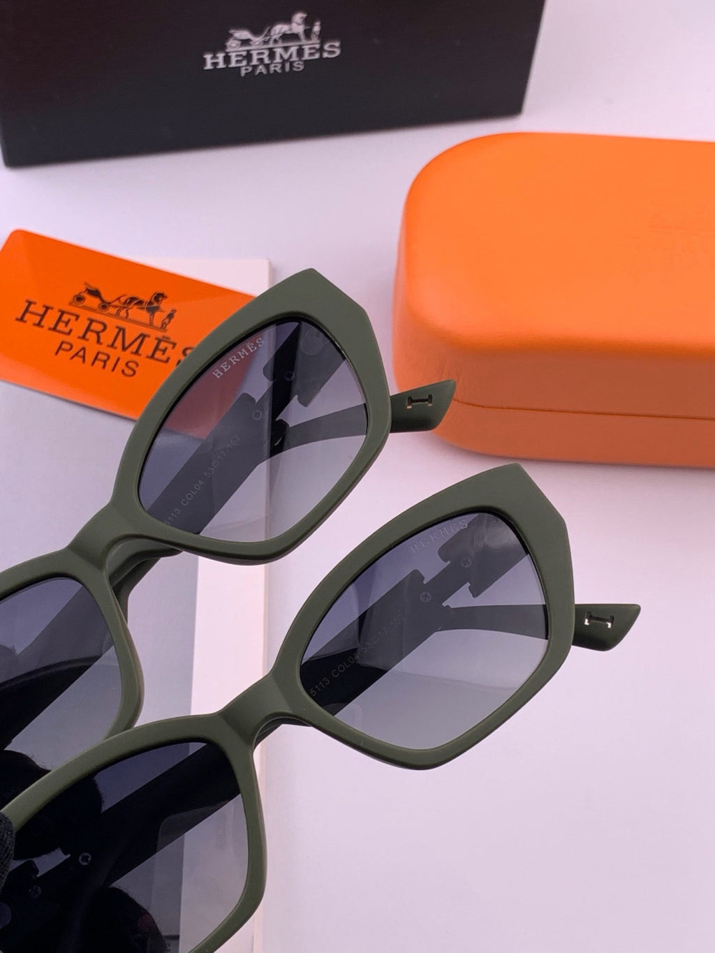 Hermès H3511 Polarized Square Black Lens Sunglasses for Men & Women - detail image 3
