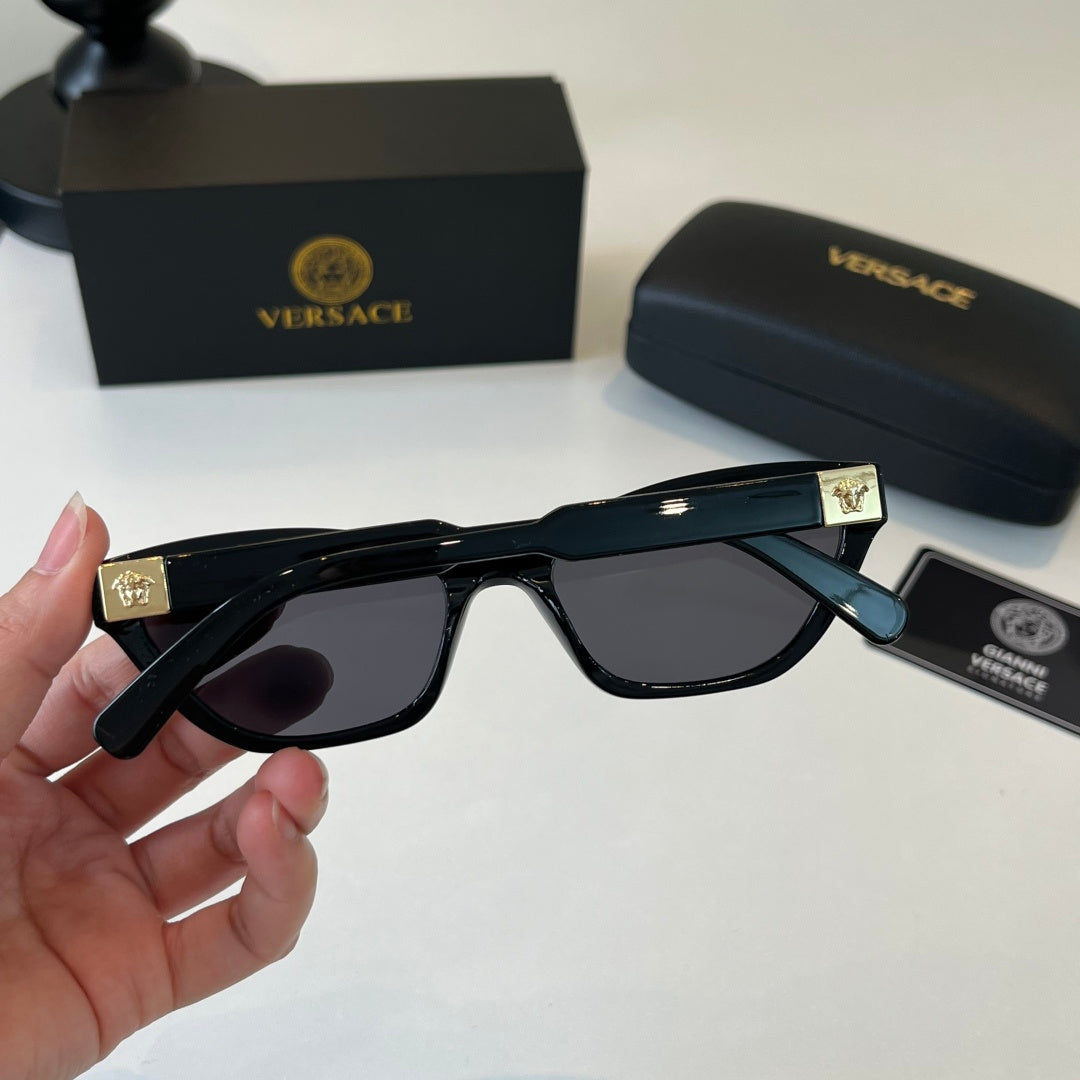 Versace Blue-Light Fashion Black Lens Sunglasses for Men & Women - detail image 5