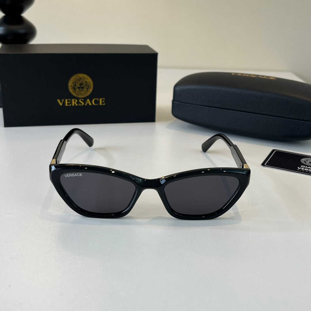 Versace Blue-Light Fashion Black Lens Sunglasses for Men & Women - detail image 2