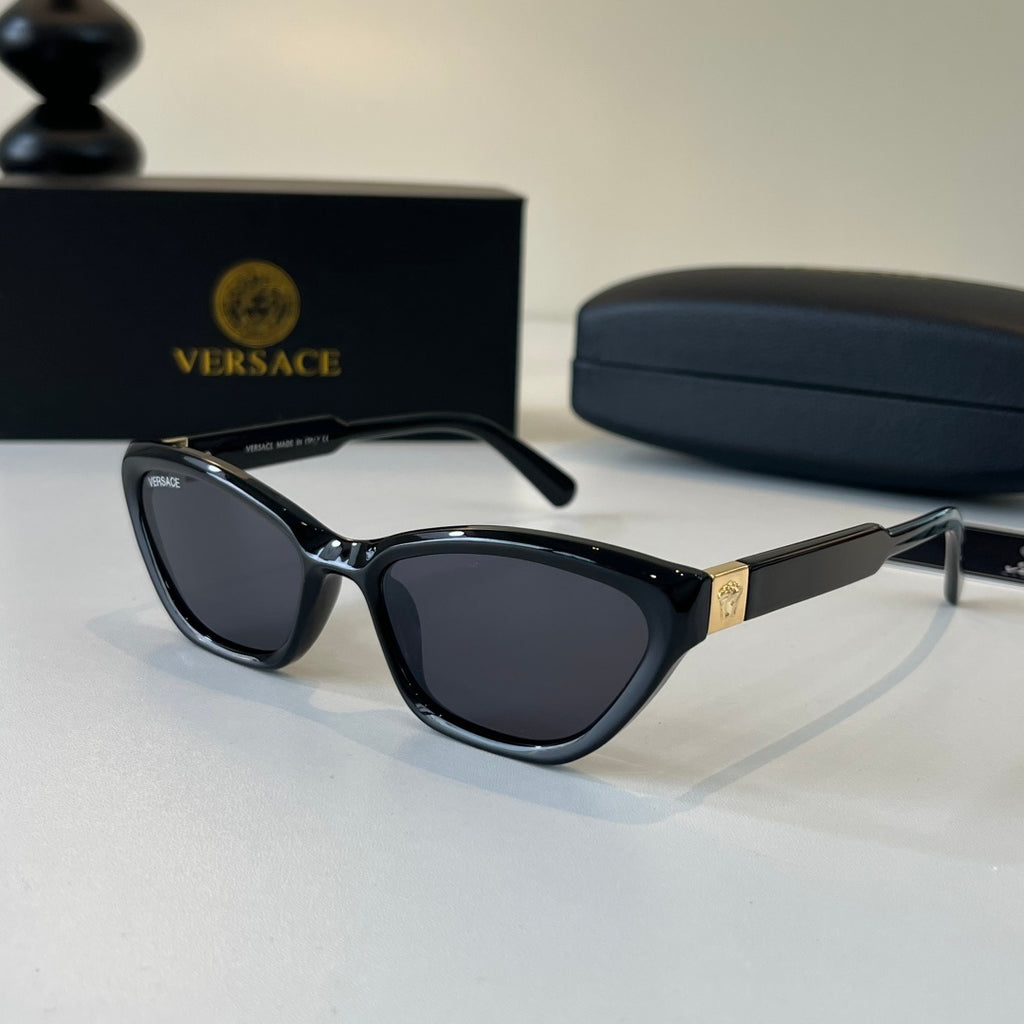 Versace Blue-Light Fashion Black Lens Sunglasses for Men & Women - detail image 3
