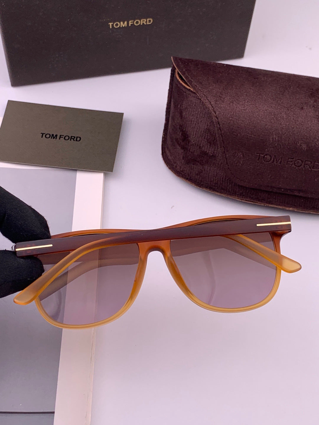 Tom Ford TF6220 Polarized Fashion Red Lens Sunglasses for Men & Women - detail image 4