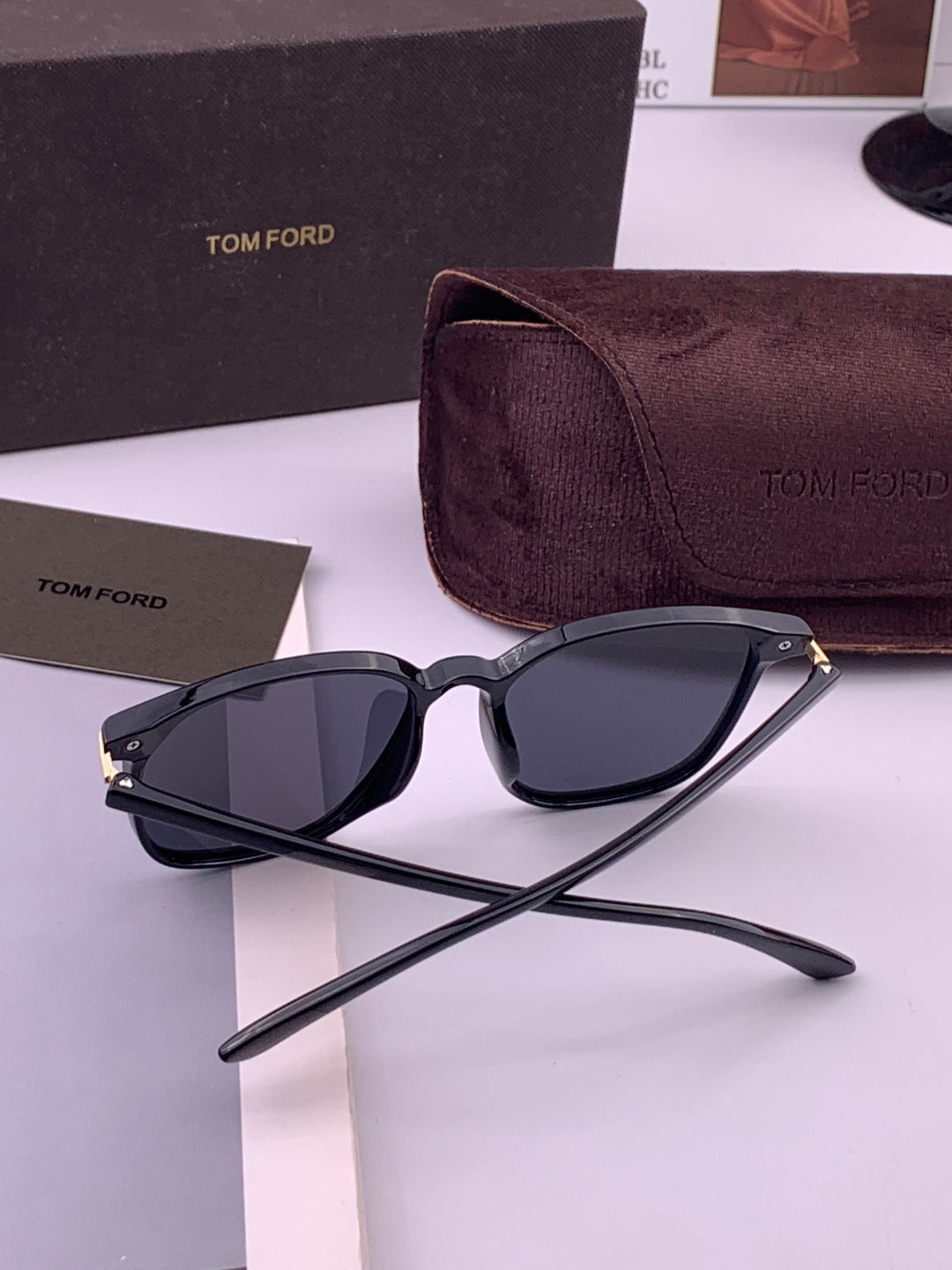 Tom Ford TF32037 Polarized Fashion Black Lens Sunglasses for Men & Women - detail image 6