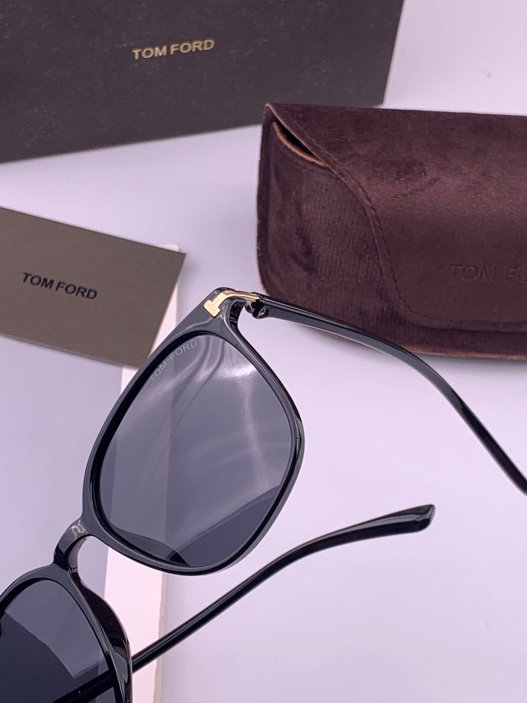Tom Ford TF32037 Polarized Fashion Black Lens Sunglasses for Men & Women - detail image 3