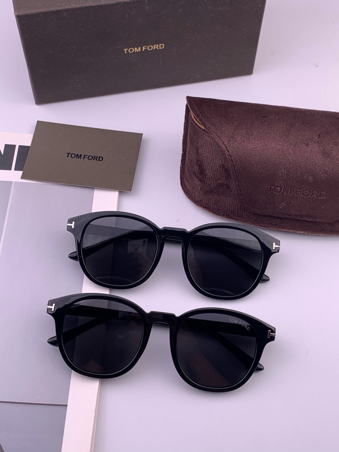 Tom Ford TF4220 Polarized Fashion Gold Lens Sunglasses for Men & Women - detail image 6