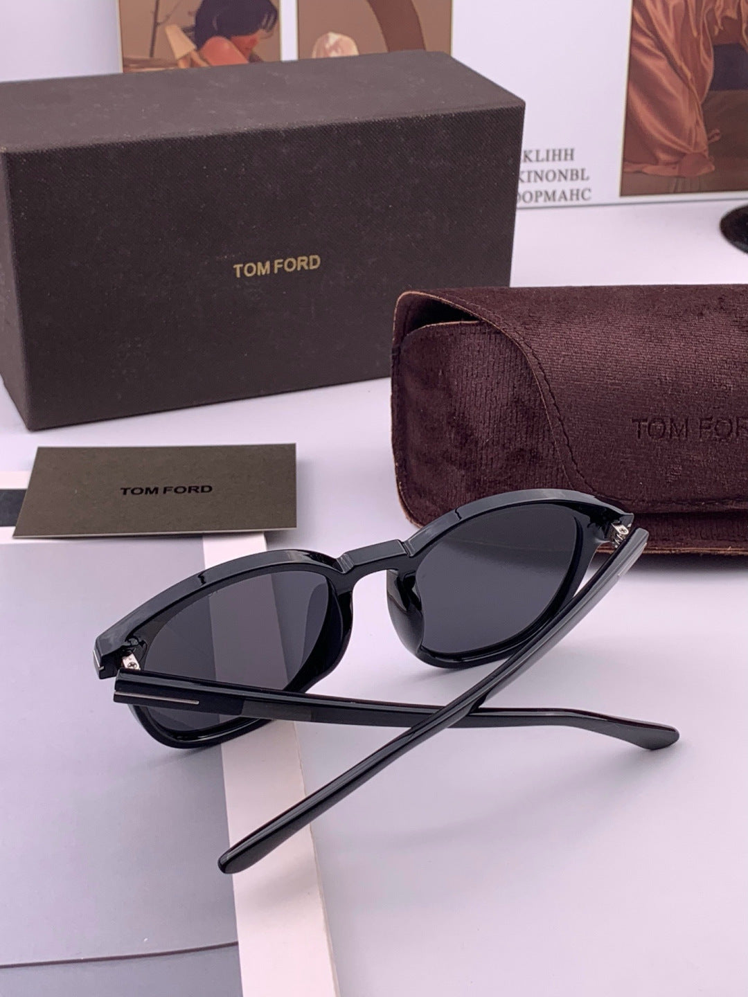 Tom Ford TF4220 Polarized Fashion Gold Lens Sunglasses for Men & Women - detail image 3