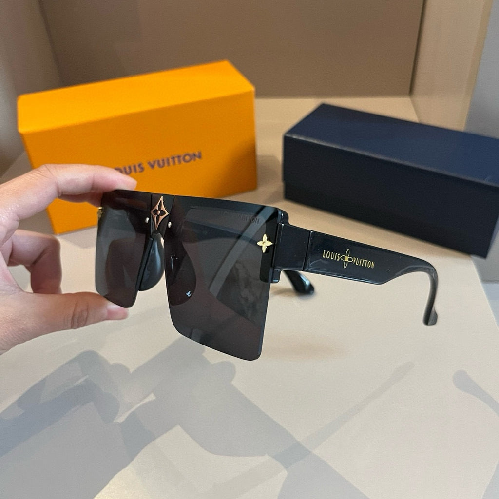 Louis Vuitton Fashion Black Lens Sunglasses for Men - 414922 - detail image 4