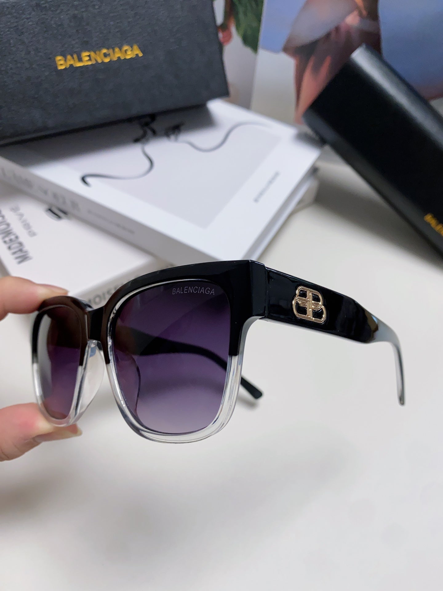 Balenciaga Fashion Blue Lens Sunglasses for Men & Women - detail image 4