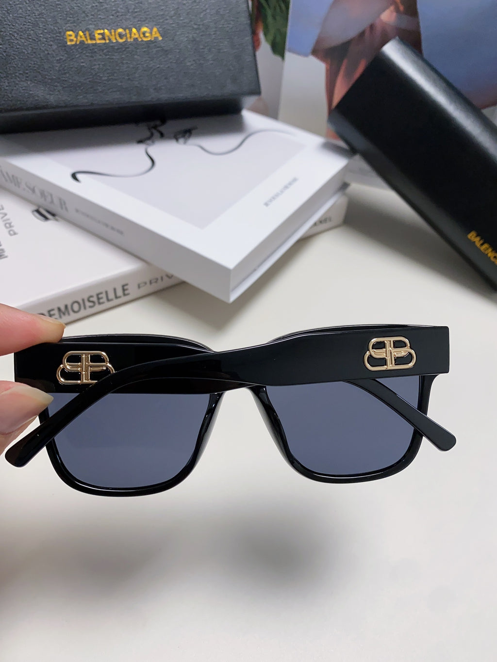 Balenciaga Fashion Red Lens Sunglasses for Men & Women - detail image 6