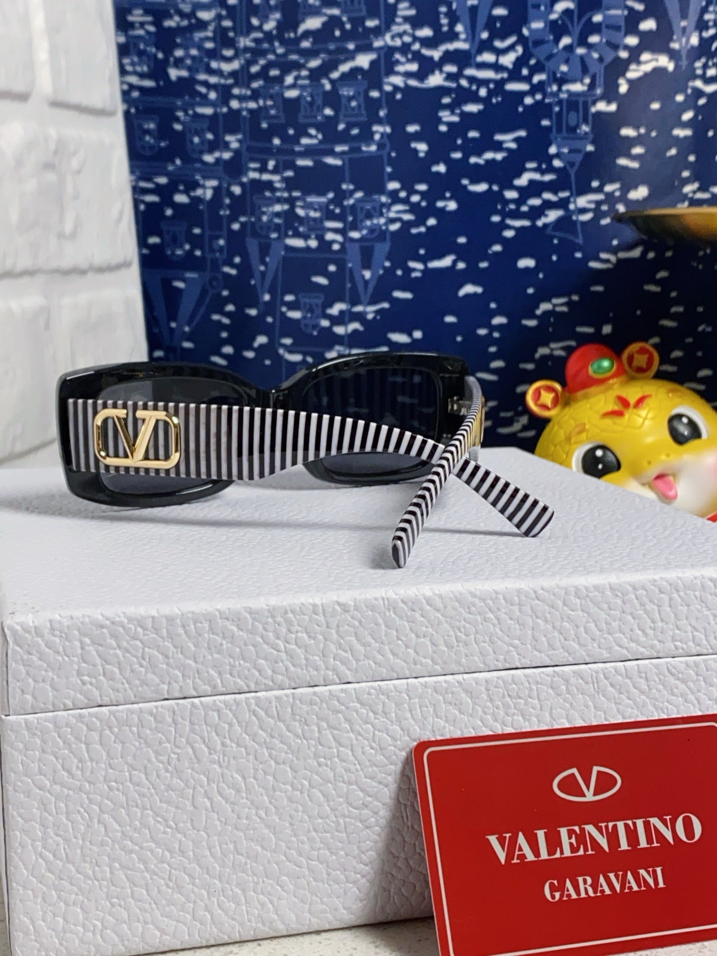 Valentino Square Blue Lens Sunglasses for Men & Women - detail image 3