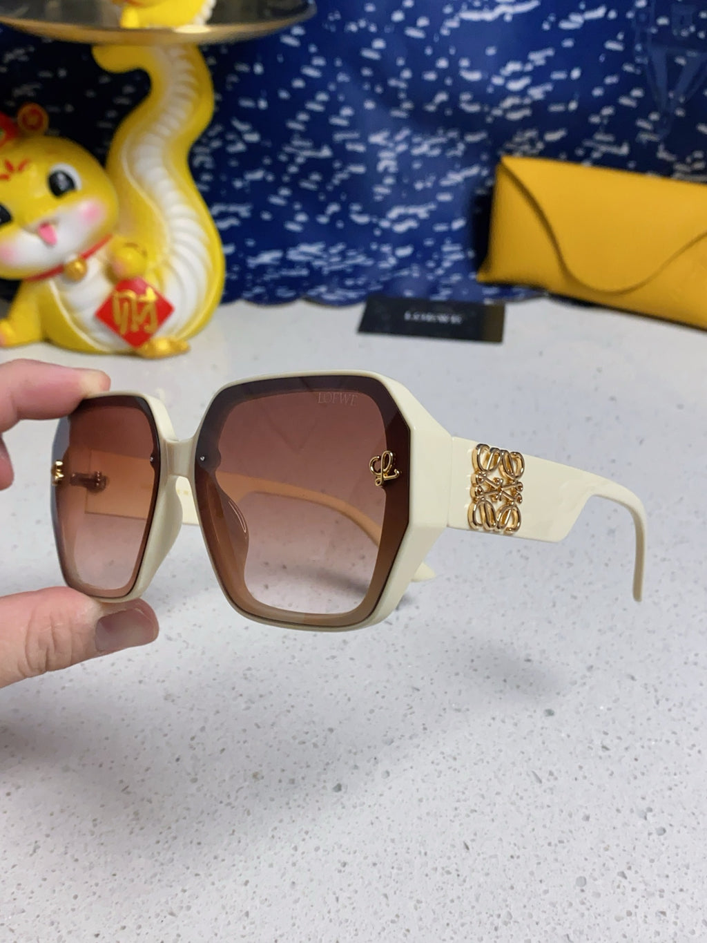 Loewe Square Red Lens Sunglasses for Women - 372541 - detail image 6