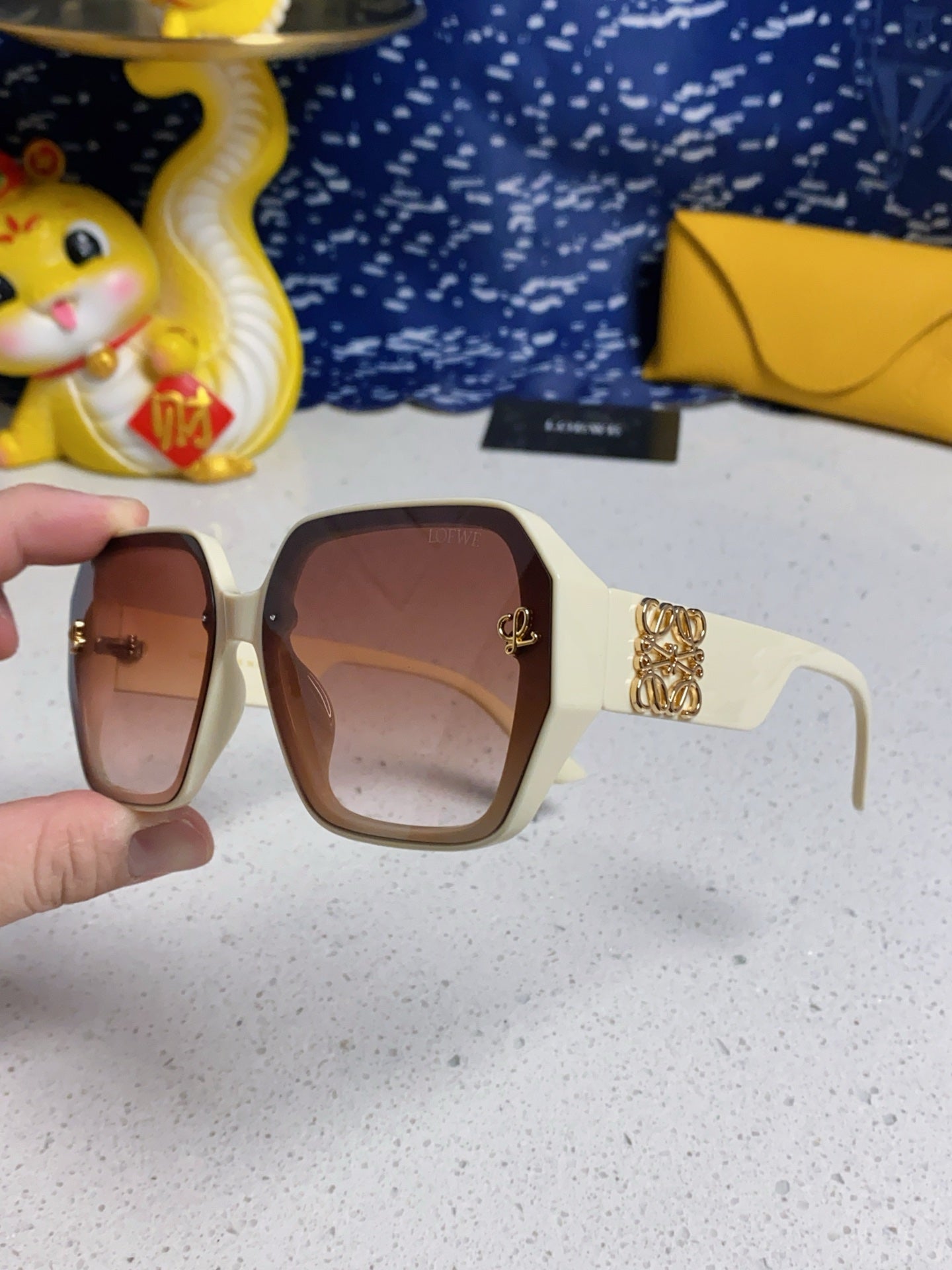 Loewe Square Red Lens Sunglasses for Women - 372541 - detail image 6