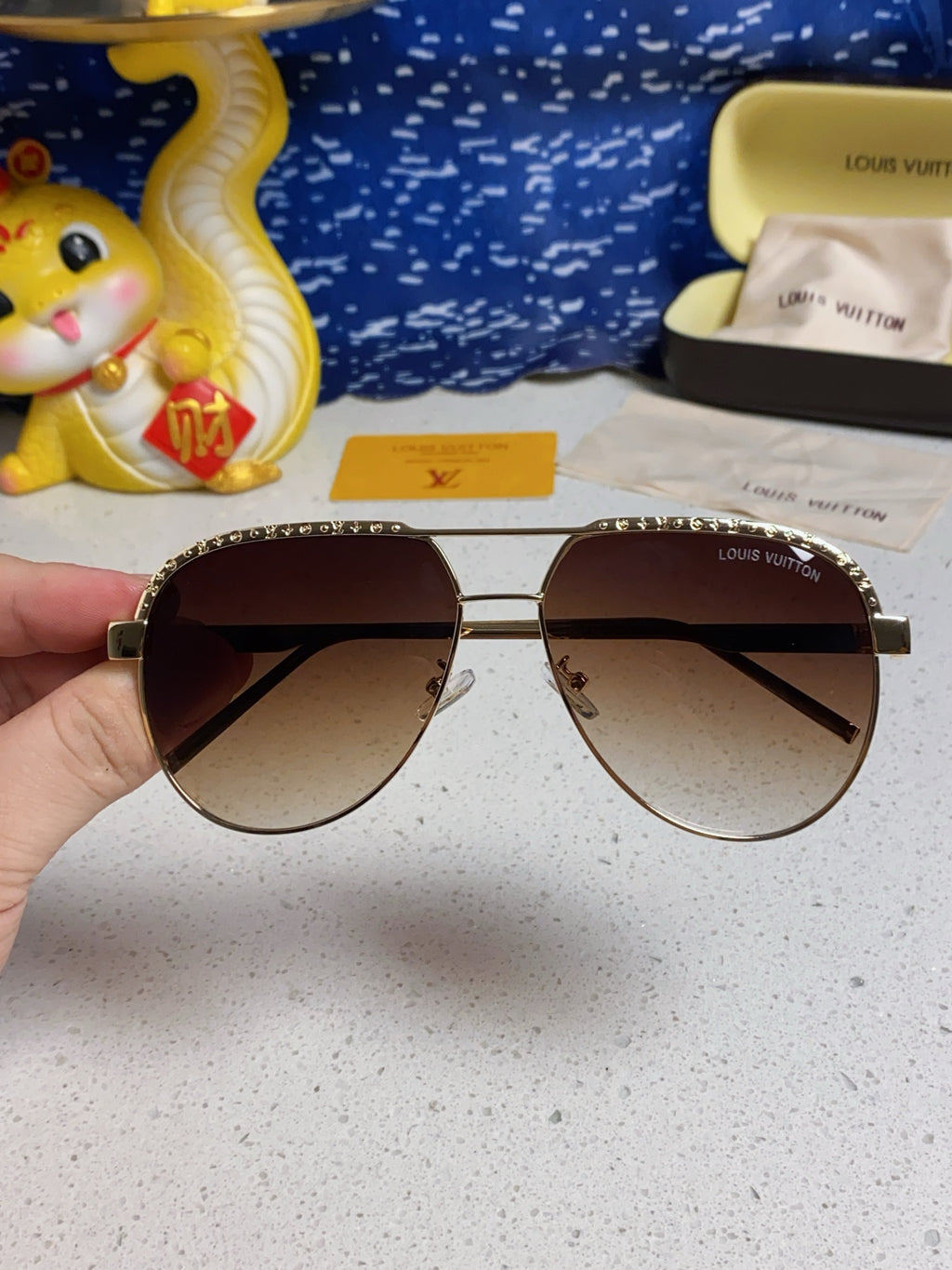 Louis Vuitton Aviator Brown Lens Sunglasses for Women - detail image 4