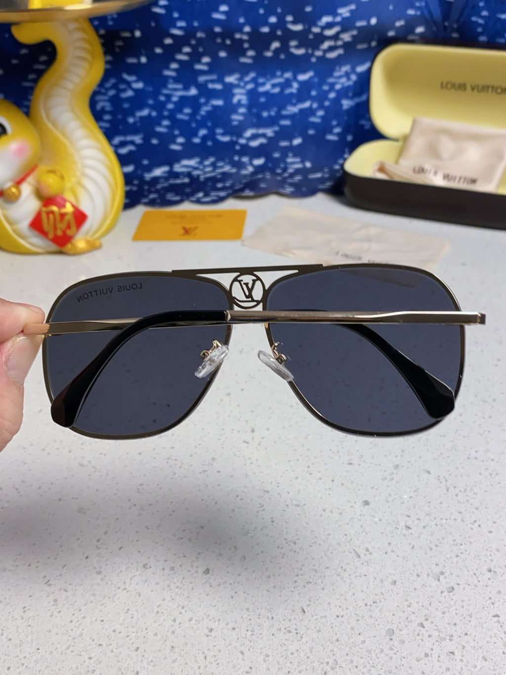 Louis Vuitton Metal Aviator Blue Lens Sunglasses for Men & Women - 381885 - detail image 5