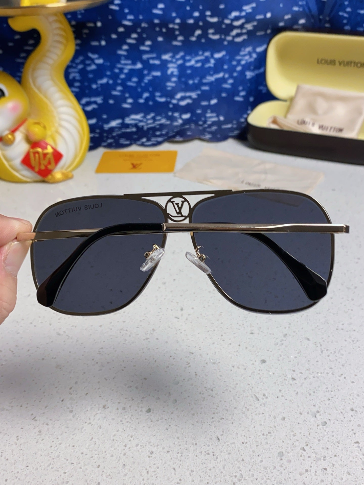 Louis Vuitton Metal Aviator Blue Lens Sunglasses for Men & Women - 381885 - detail image 5