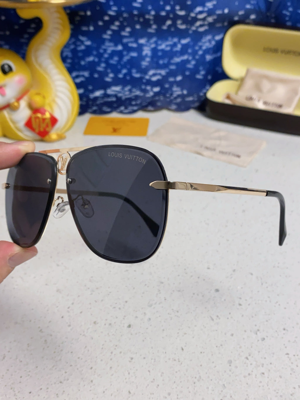 Louis Vuitton Metal Aviator Blue Lens Sunglasses for Men & Women - 381885 - detail image 6