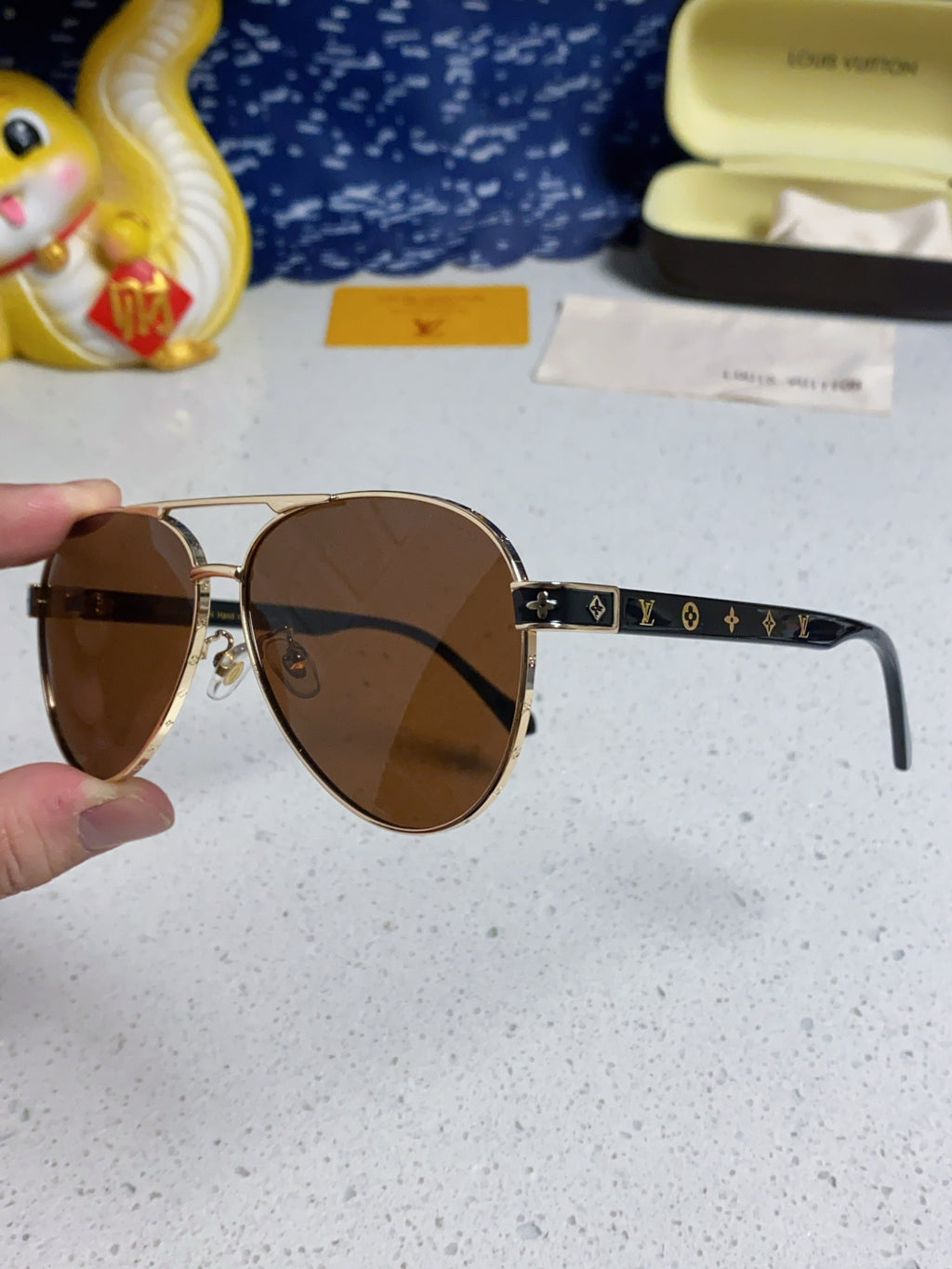 Louis Vuitton Metal Aviator Brown Lens Sunglasses for Men & Women - 381780 - detail image 6