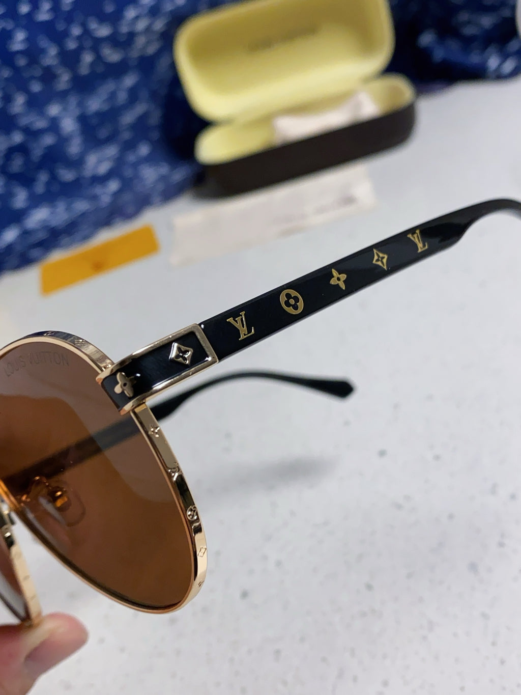 Louis Vuitton Metal Aviator Brown Lens Sunglasses for Men & Women - 381780 - detail image 7
