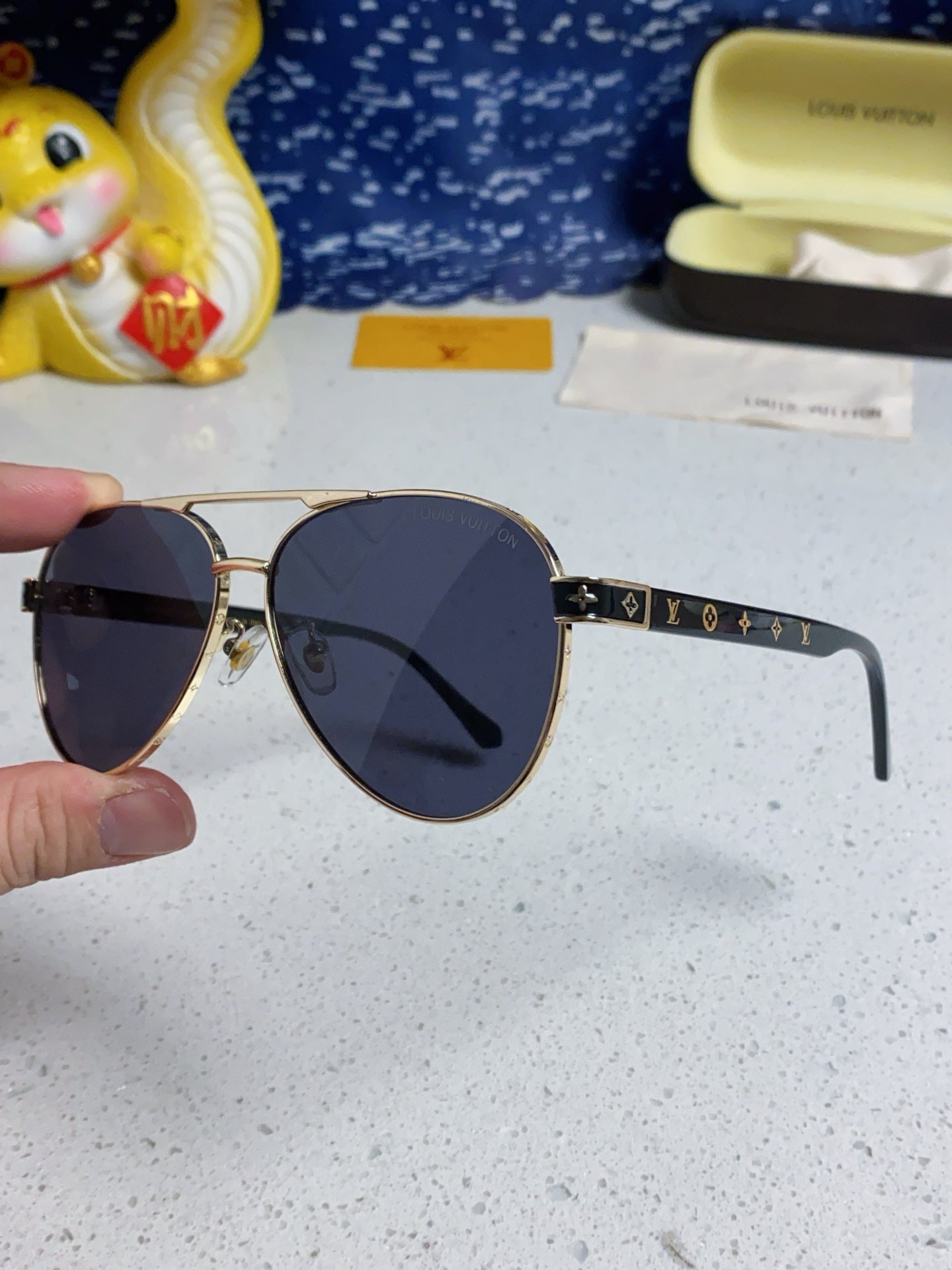 Louis Vuitton Metal Aviator Blue Lens Sunglasses for Men & Women - 381781 - detail image 6