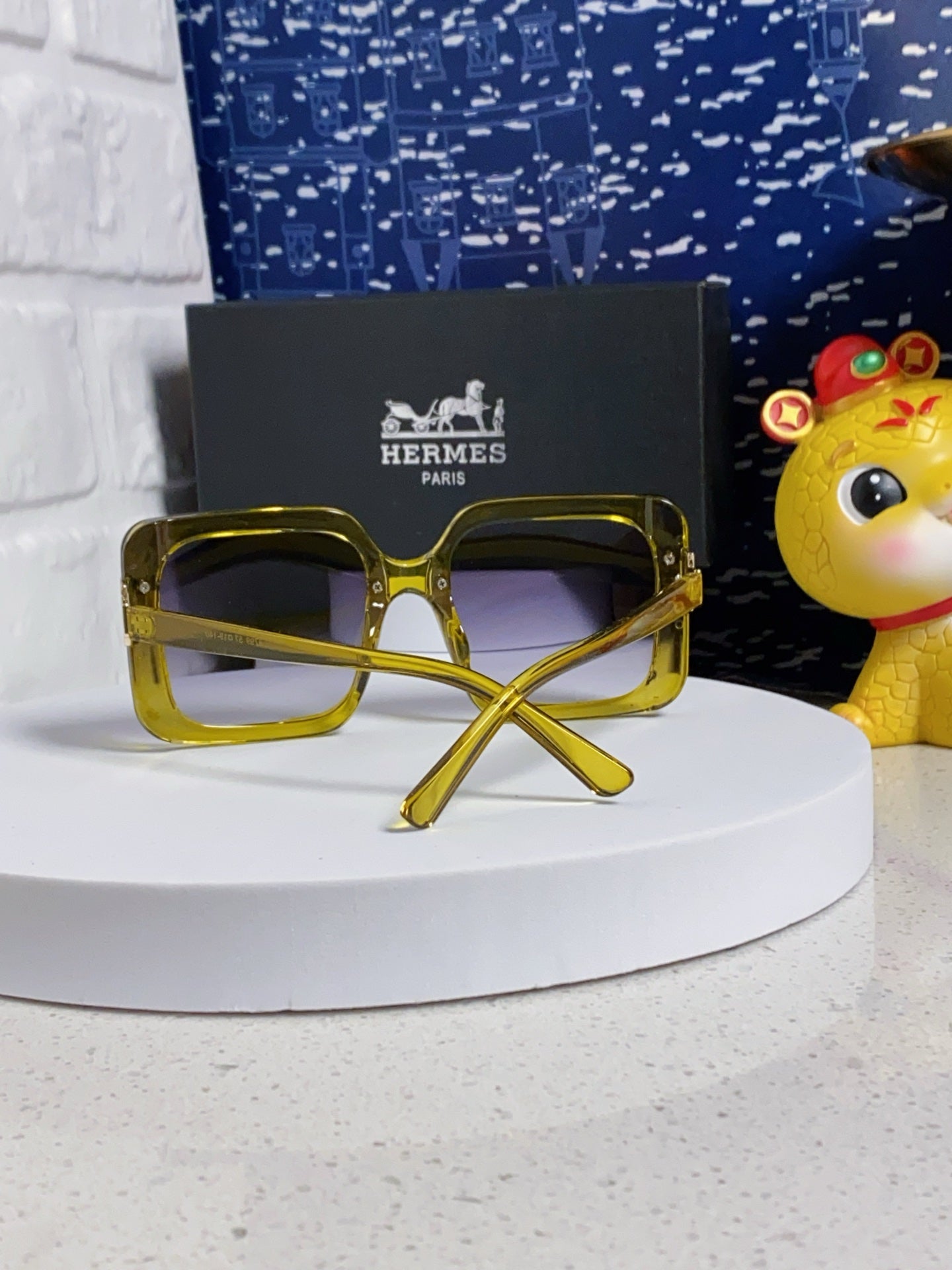 Hermès Square Brown Lens Sunglasses for Men & Women - 450018 - detail image 3