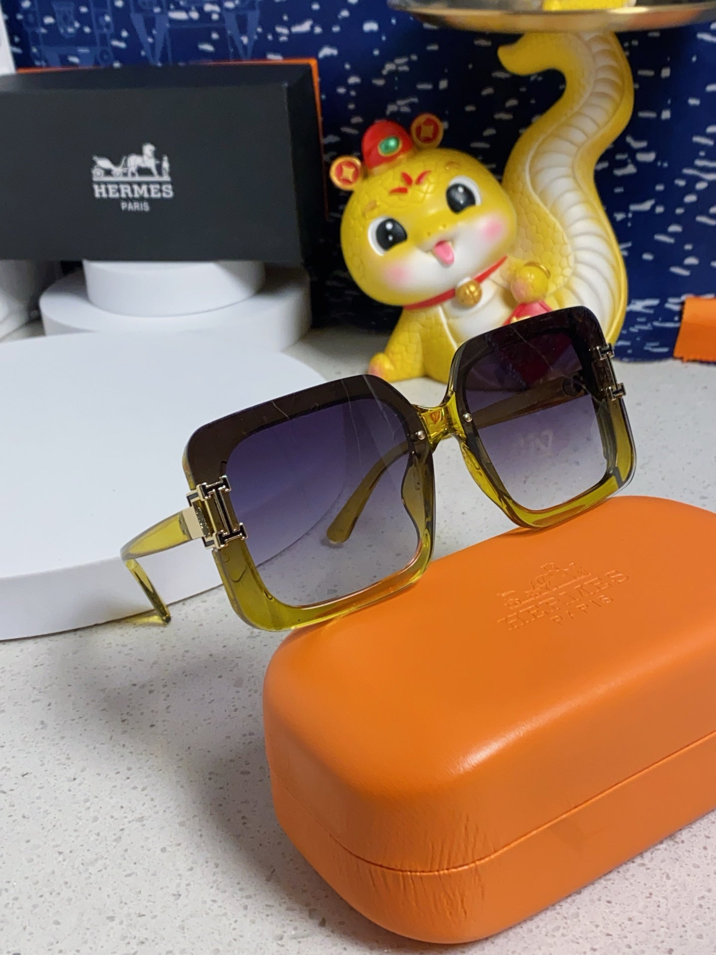 Hermès Square Brown Lens Sunglasses for Men & Women - 416506 - detail image 8