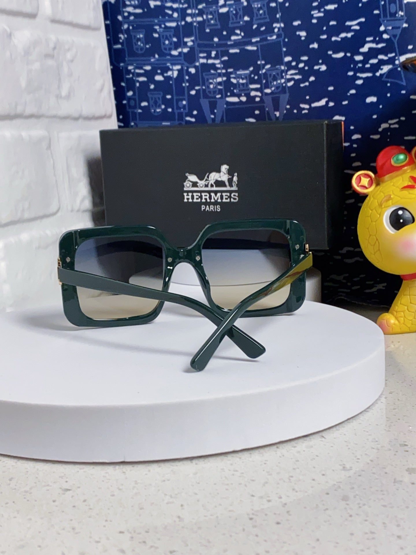 Hermès Square Silver Lens Sunglasses for Men & Women - 450020 - detail image 3