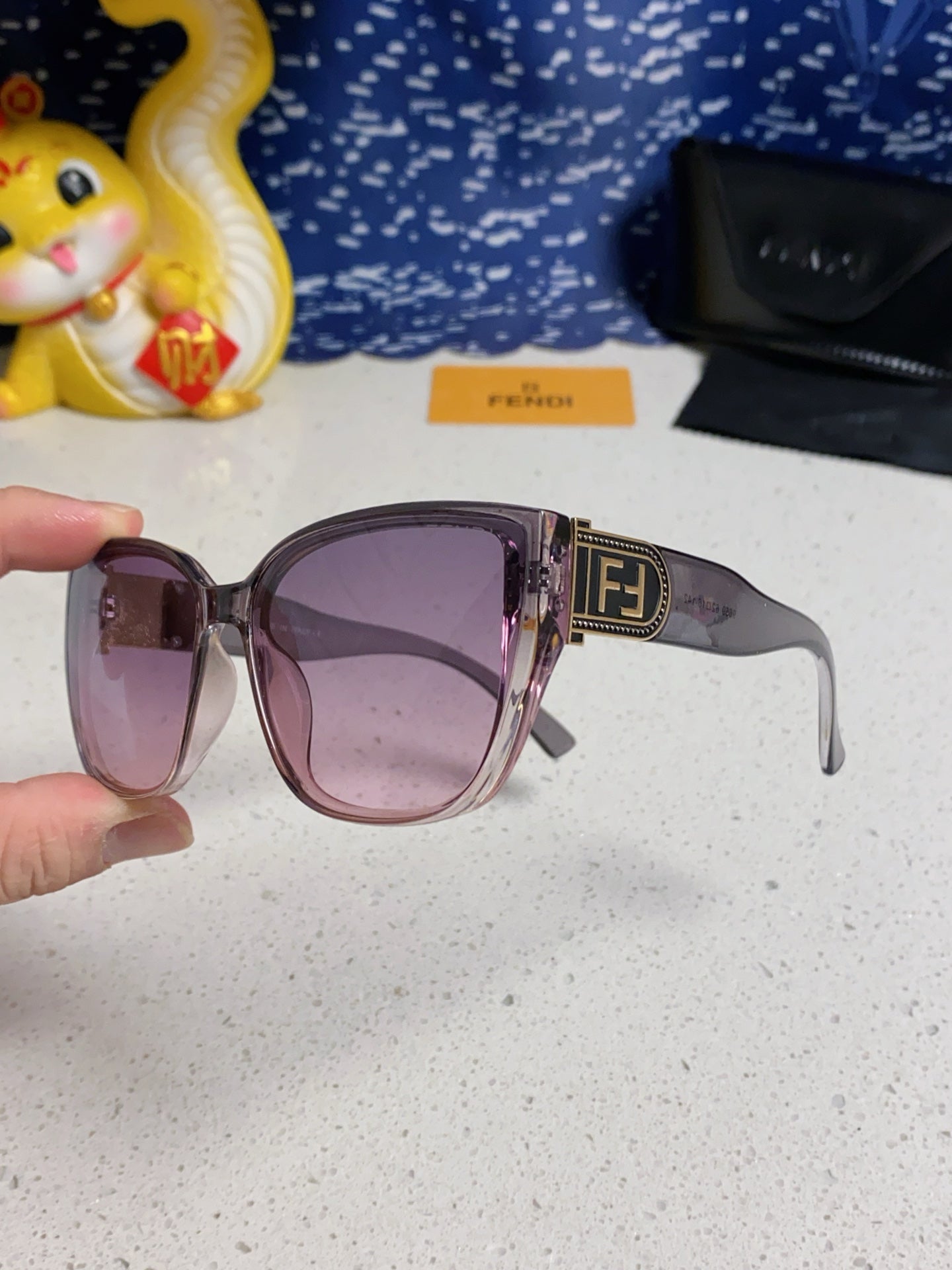 Fendi Polarized Cat-Eye Silver Lens Sunglasses for Men & Women - 416312 - detail image 6