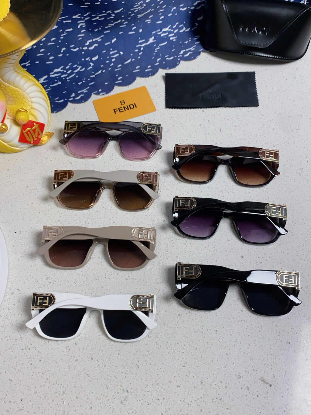 Fendi Polarized Cat-Eye Silver Lens Sunglasses for Men & Women - detail image 10