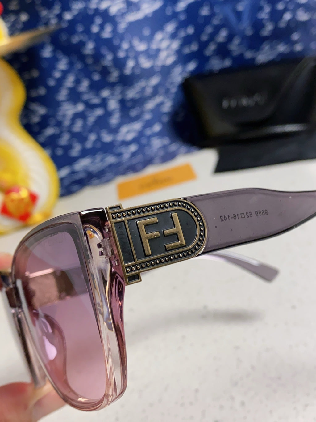 Fendi Polarized Cat-Eye Silver Lens Sunglasses for Men & Women - 416312 - detail image 7
