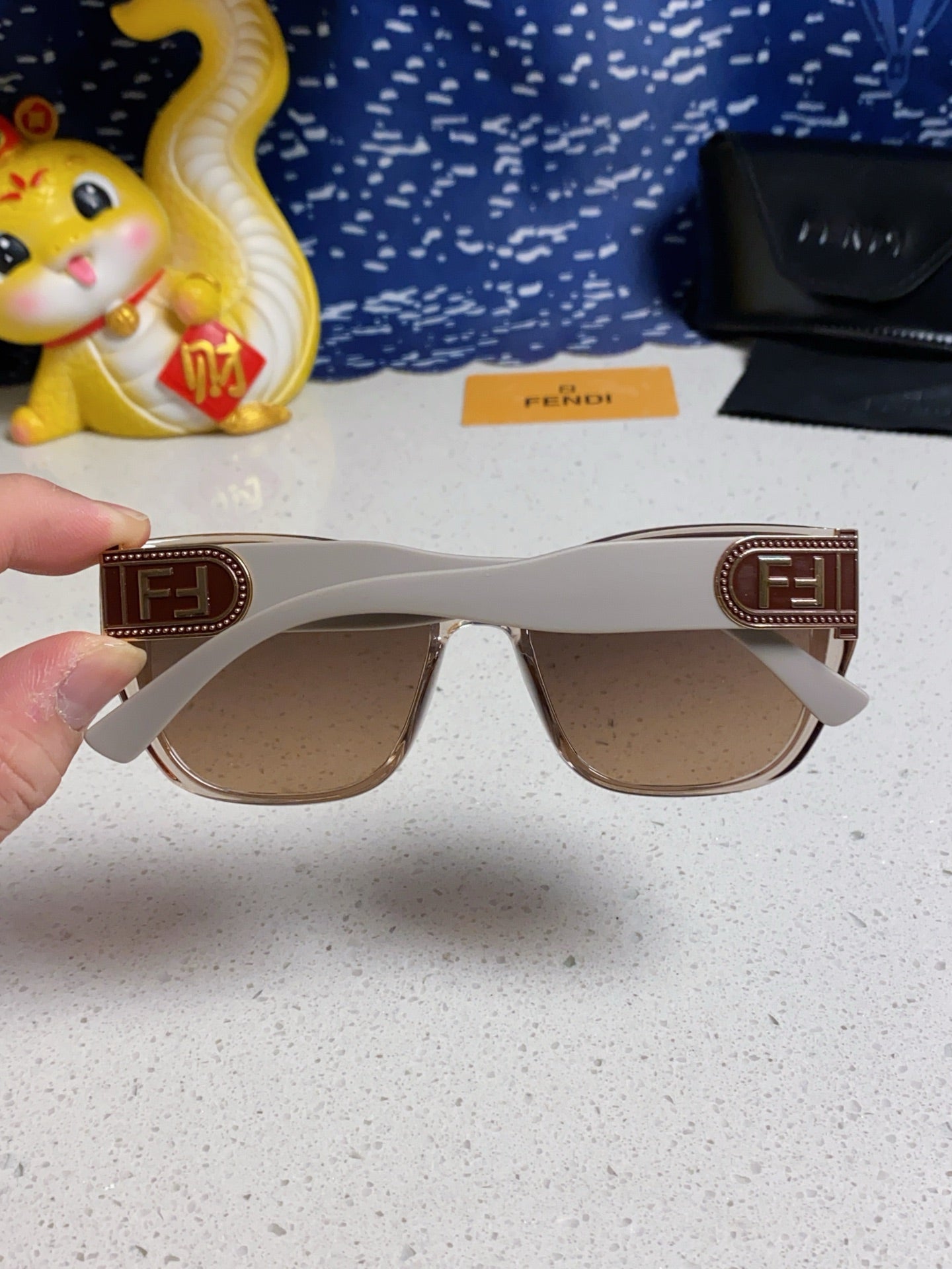 Fendi Polarized Cat-Eye Brown Lens Sunglasses for Men & Women - 449814 - detail image 5