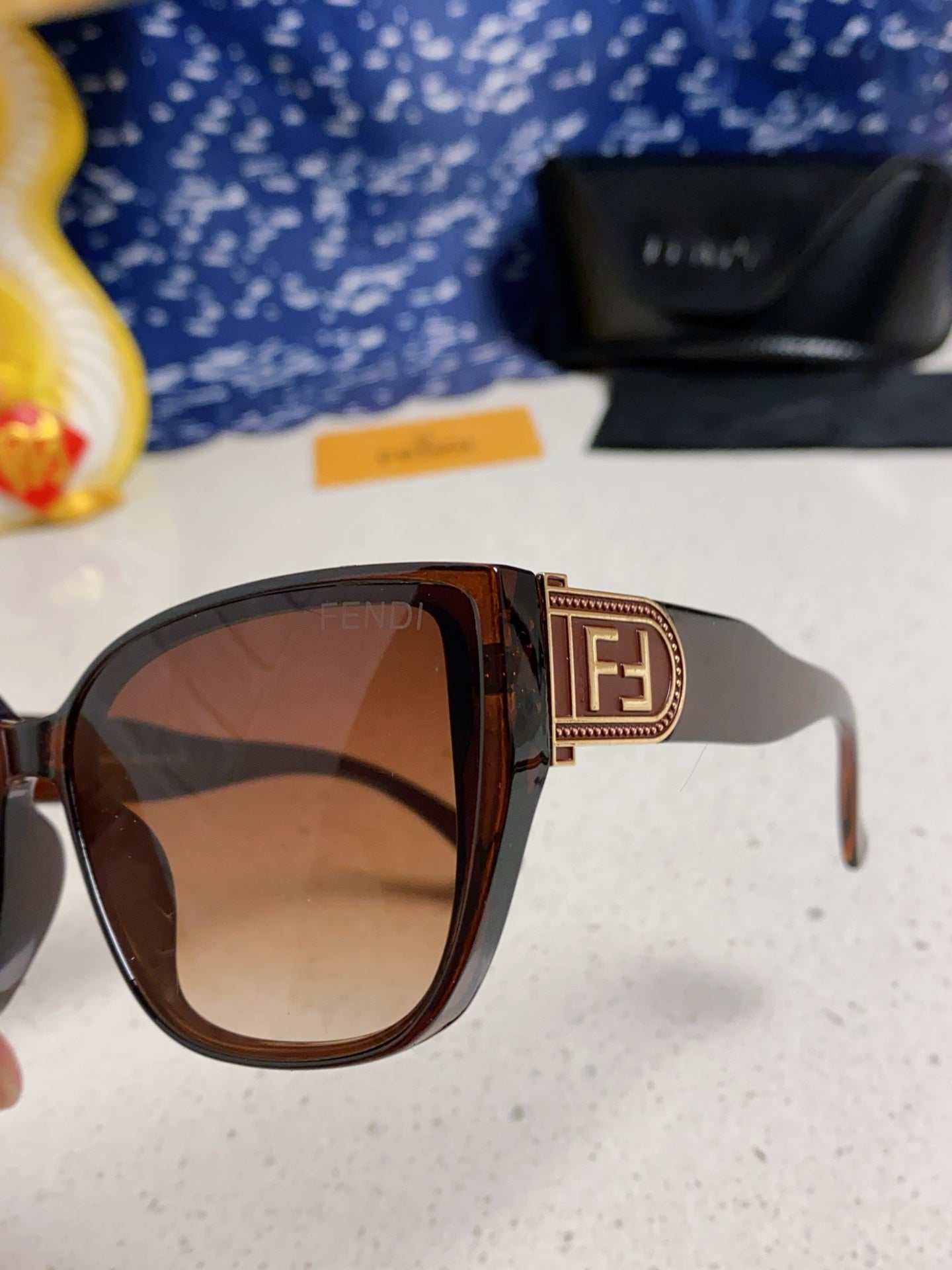 Fendi Polarized Cat-Eye Brown Lens Sunglasses for Men & Women - detail image 7