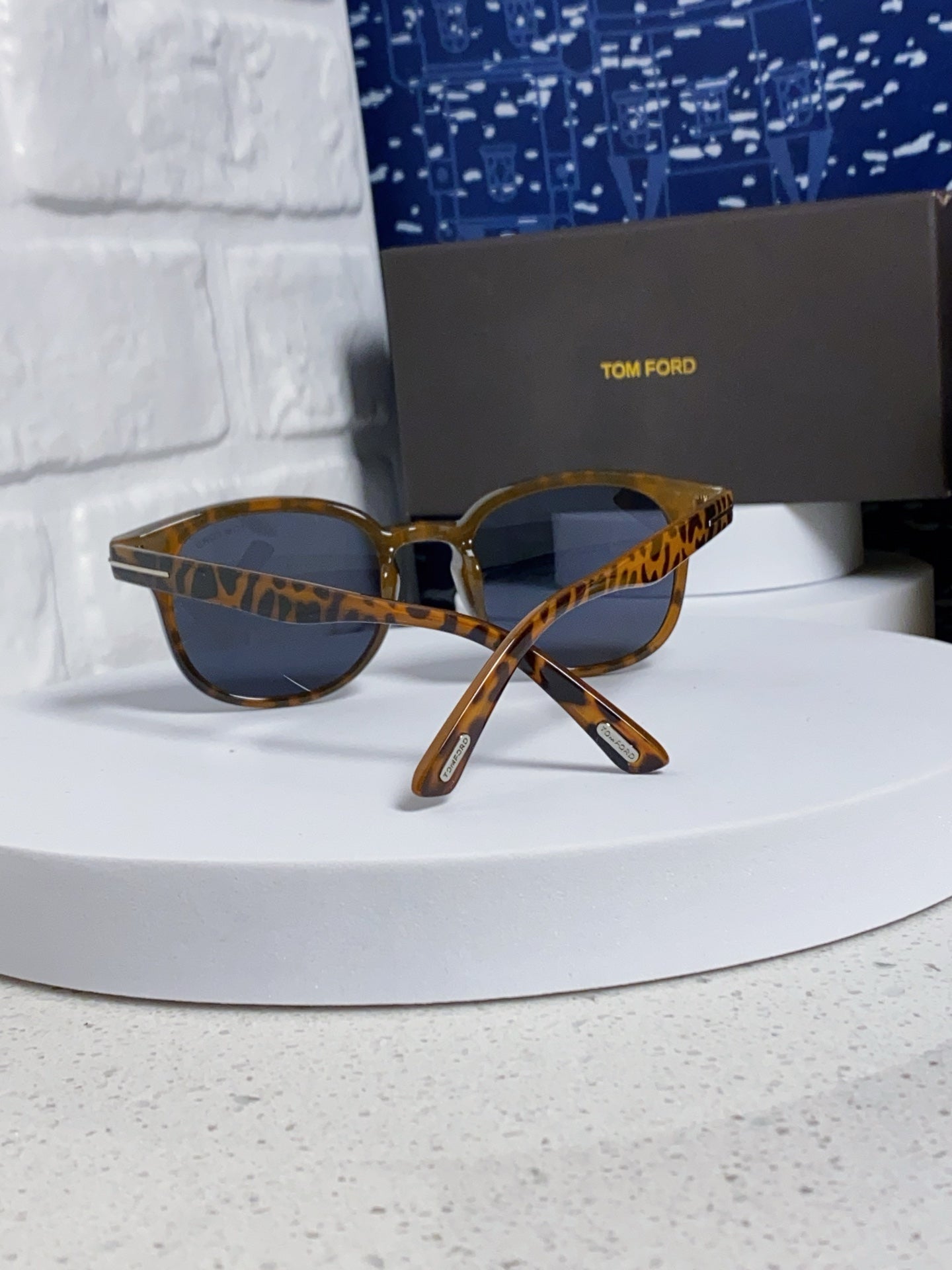Tom Ford Square Blue Lens Sunglasses for Men & Women - 449951 - detail image 3
