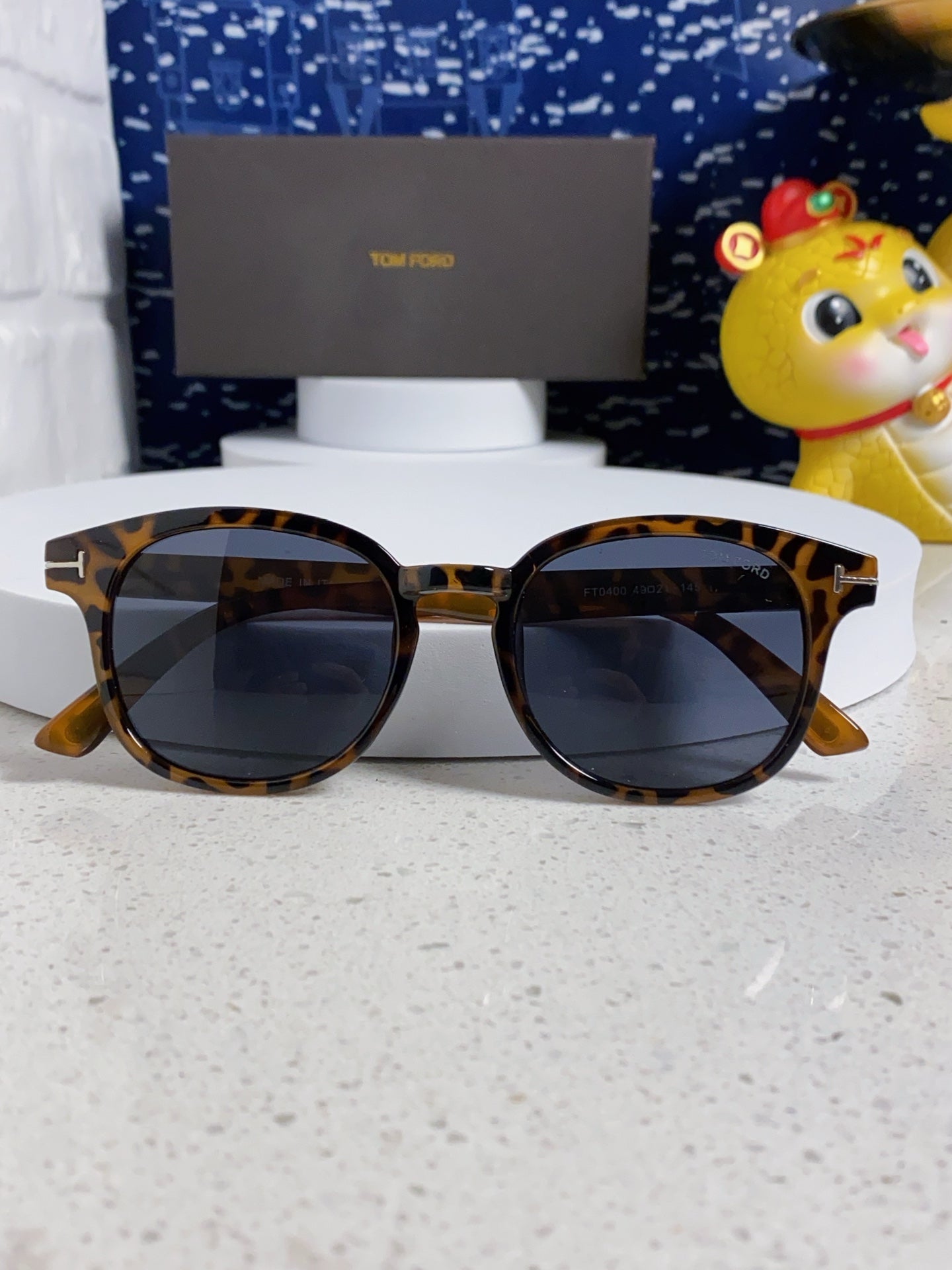 Tom Ford Square Blue Lens Sunglasses for Men & Women - 449951 - detail image 9