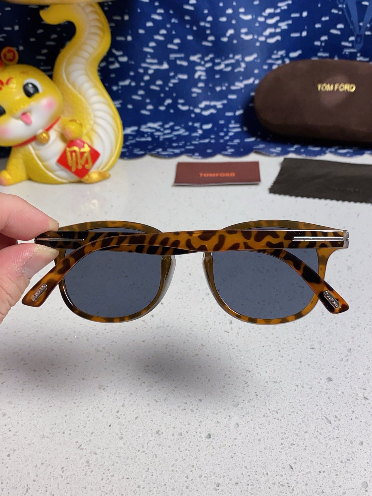 Tom Ford Square Blue Lens Sunglasses for Men & Women - 449951 - detail image 5