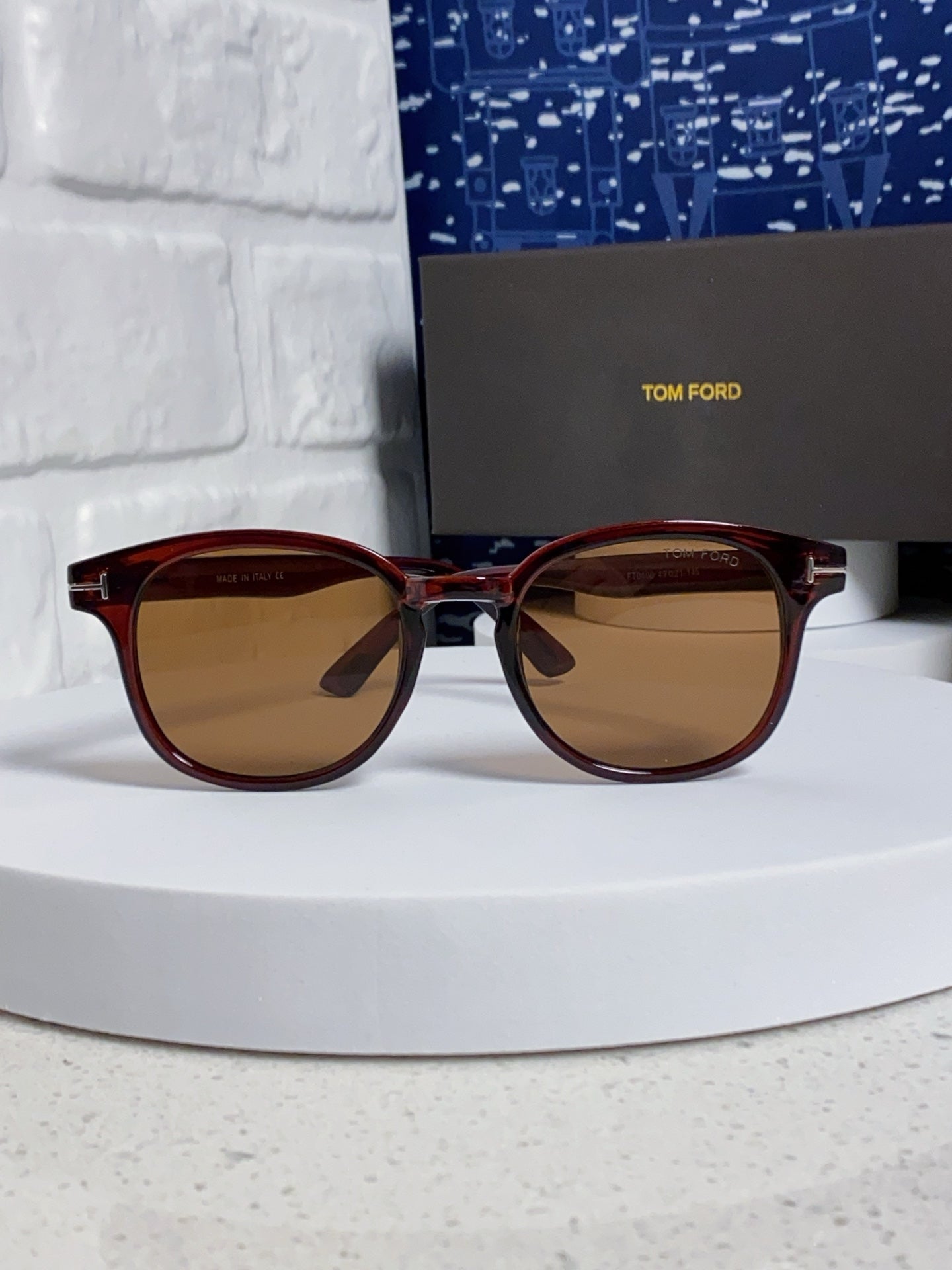 Tom Ford Square Brown Lens Sunglasses for Men & Women - detail image 2