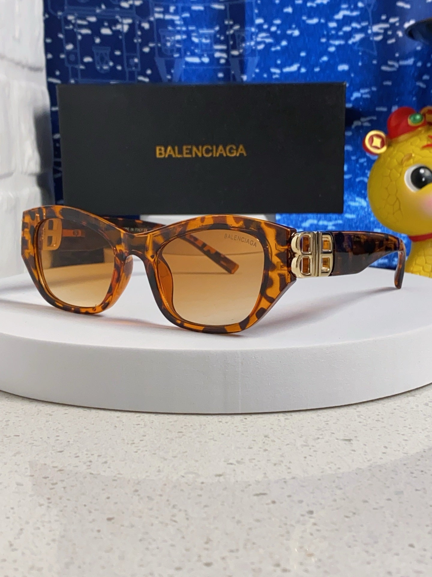 Balenciaga Metal Cat-Eye Brown Lens Sunglasses for Men & Women - 466011