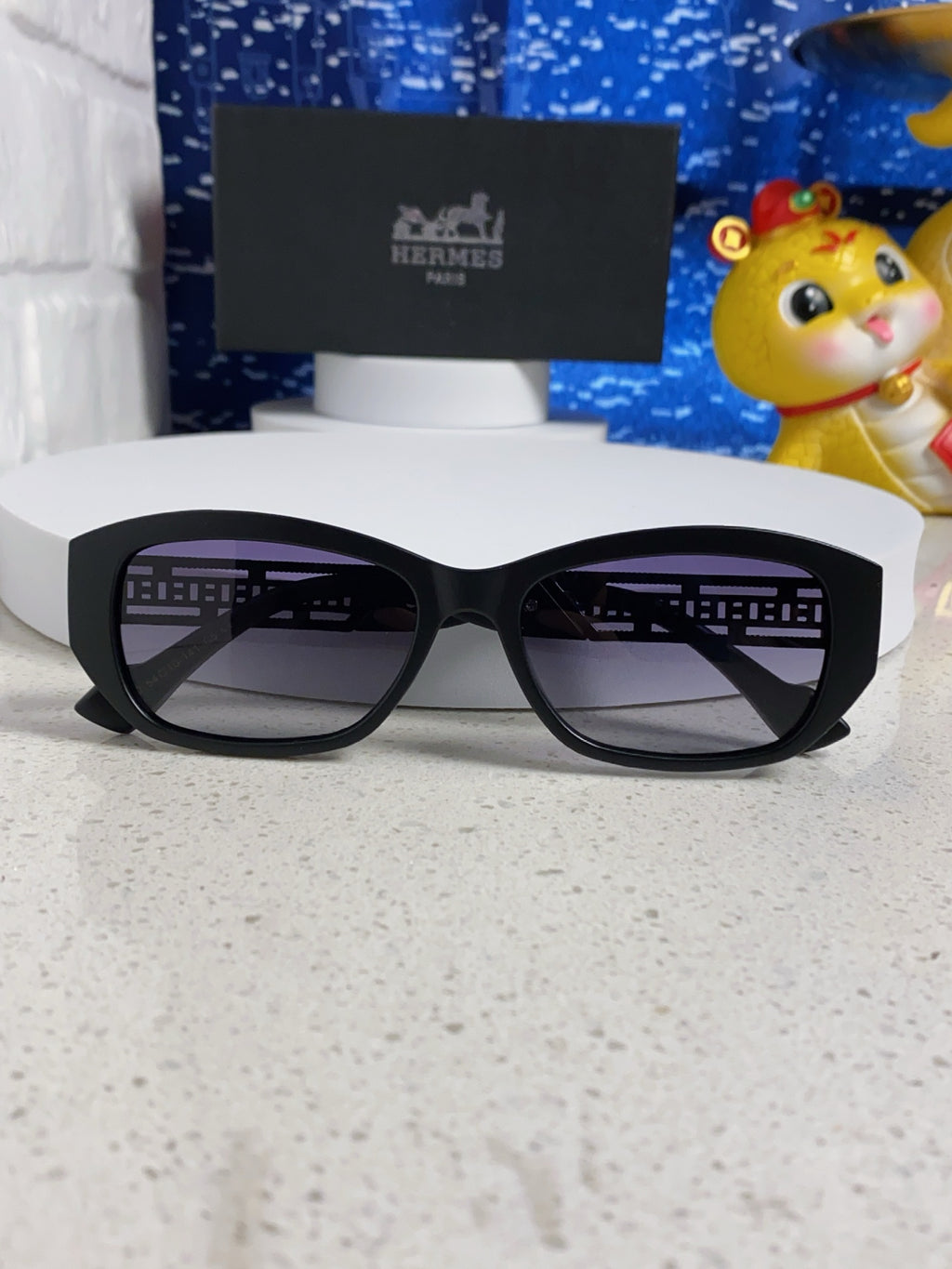 Hermès Polarized Cat-Eye Silver Lens Sunglasses for Men & Women - 466439 - detail image 8