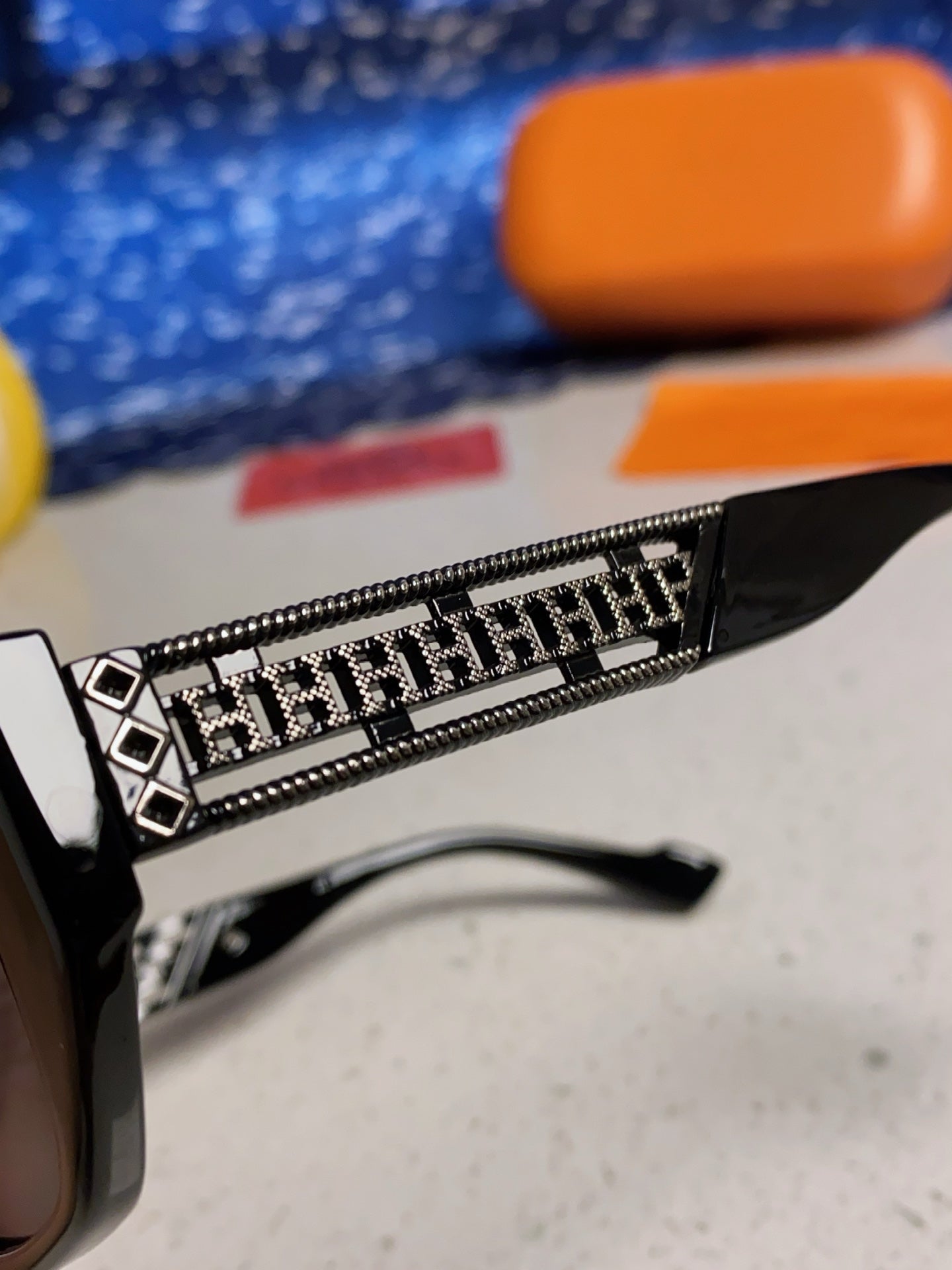 Hermès Polarized Cat-Eye Silver Lens Sunglasses for Men & Women - detail image 7