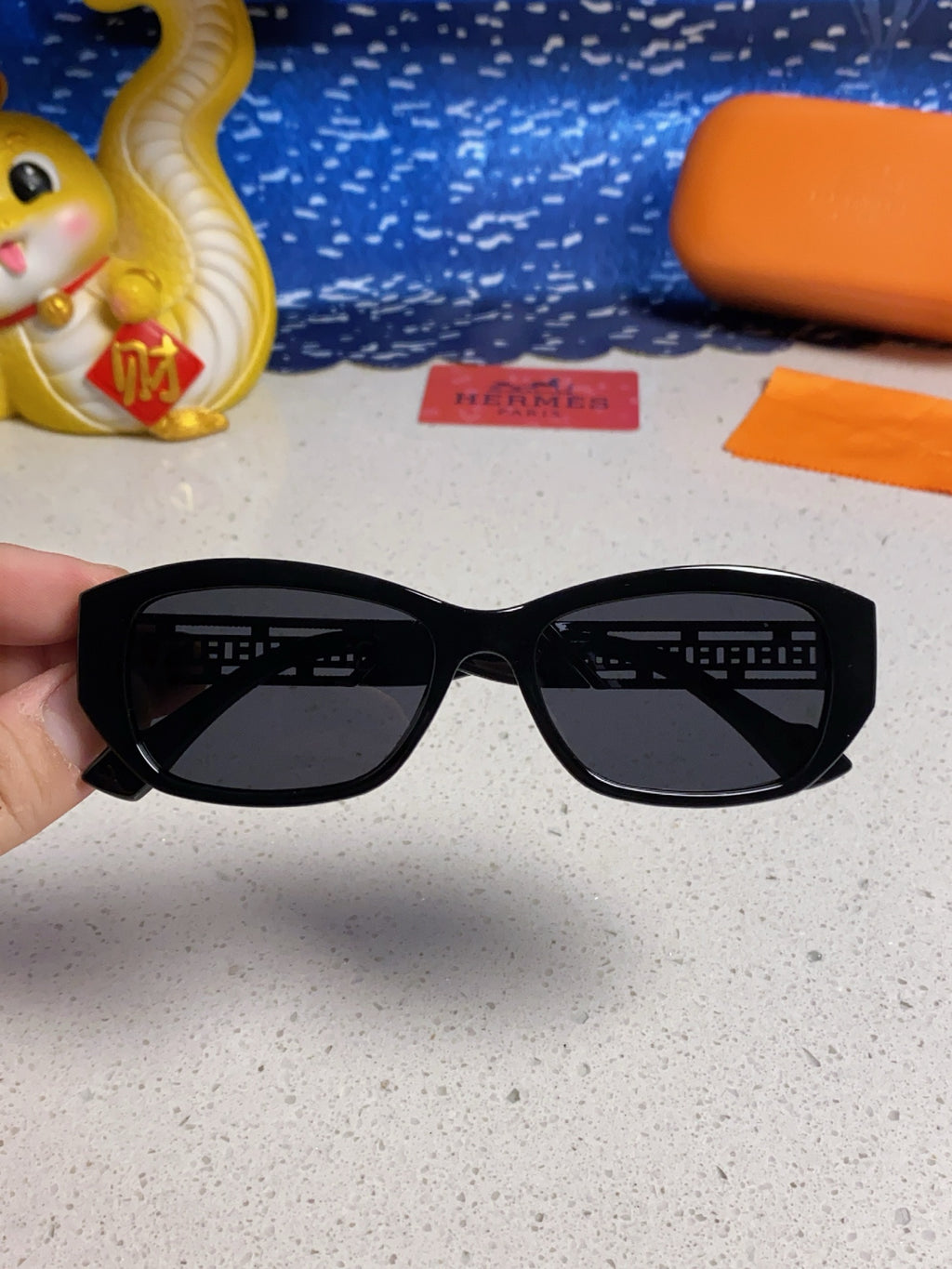 Hermès Polarized Cat-Eye Silver Lens Sunglasses for Men & Women - detail image 4