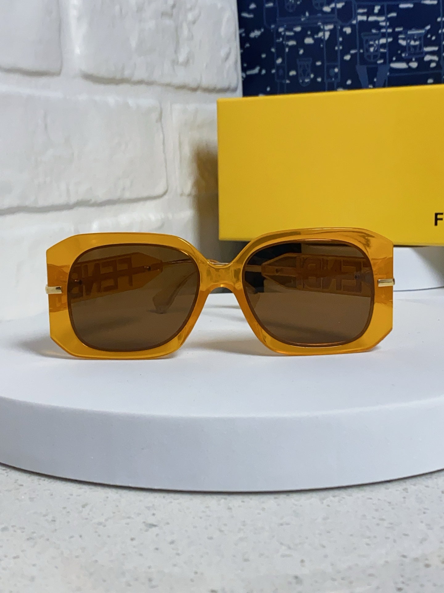 Fendi Oversized Brown Lens Sunglasses for Women - 466210 - detail image 2