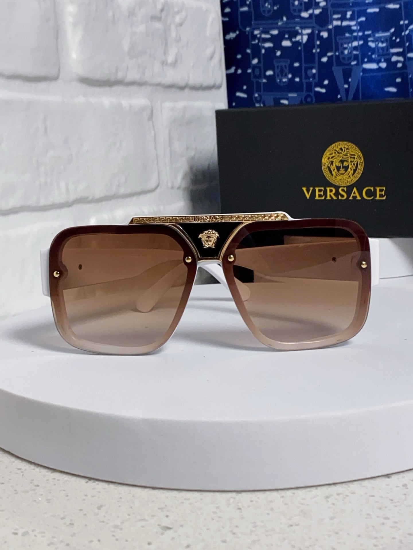 Versace Oversized Brown Lens Sunglasses for Men & Women - detail image 2