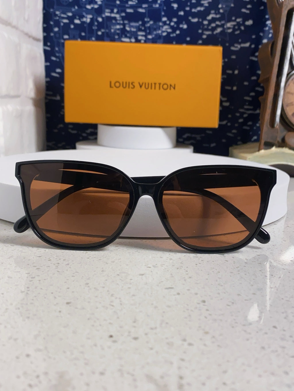 Louis Vuitton Fashion Brown Lens Sunglasses for Women - 381770 - detail image 8