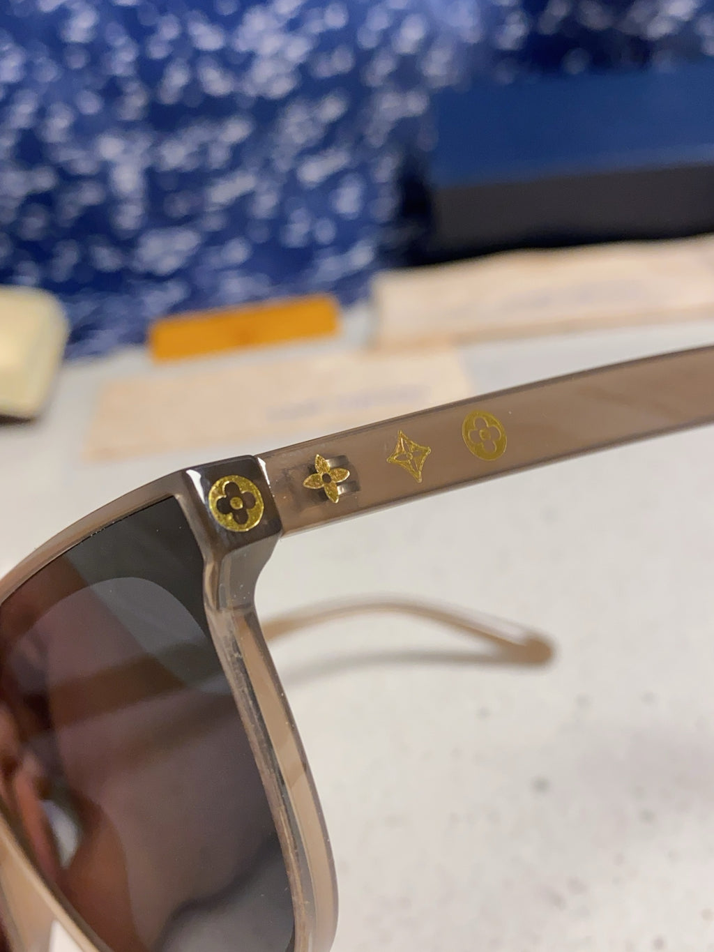 Louis Vuitton Fashion Gray Lens Sunglasses for Women - 381771 - detail image 7