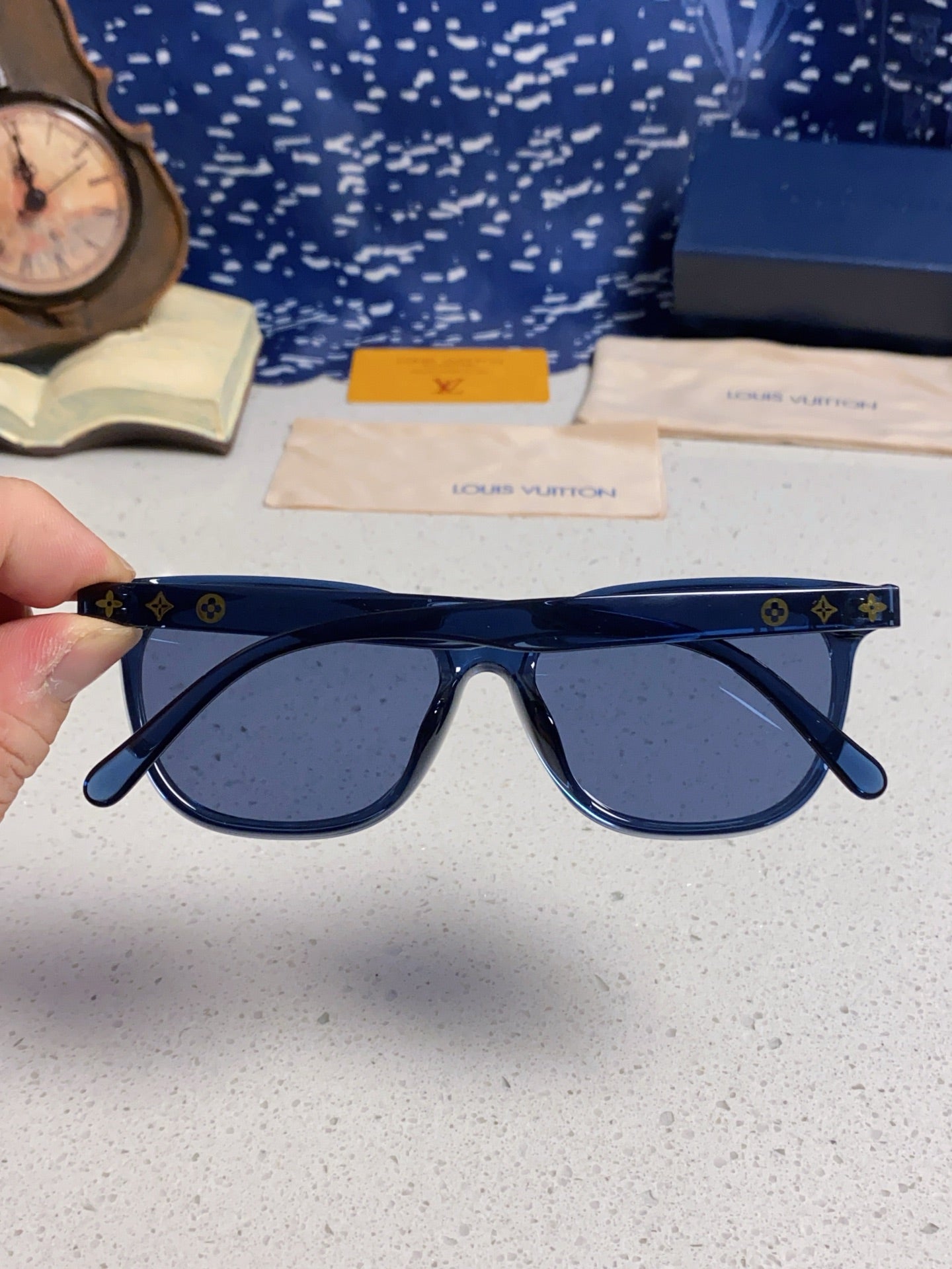 Louis Vuitton Fashion Blue Lens Sunglasses for Women - 381773 - detail image 5