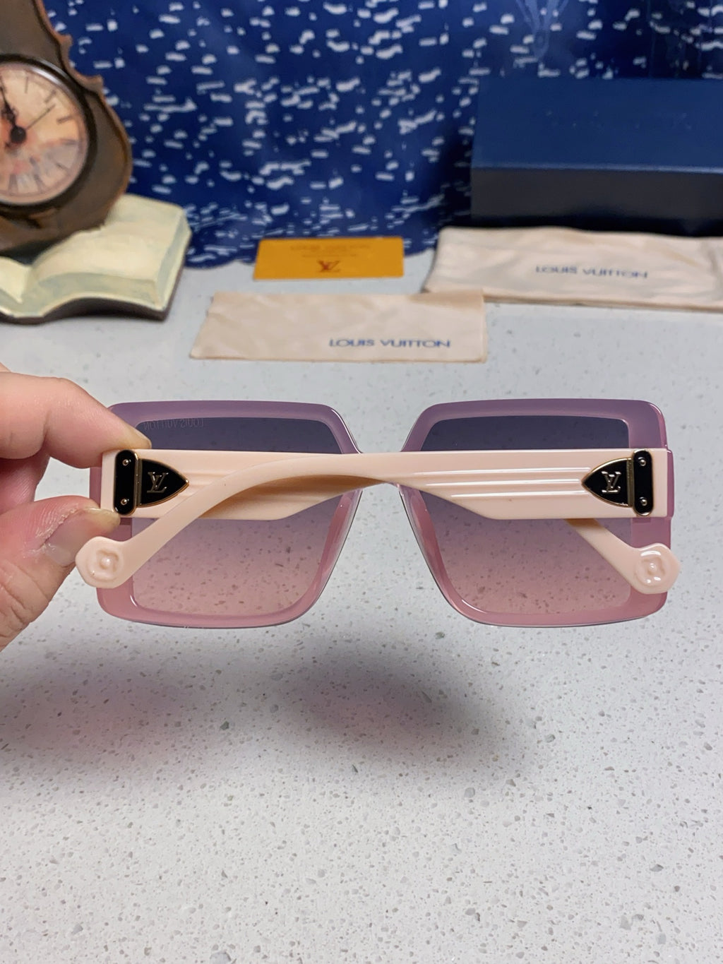 Louis Vuitton Polarized Oversized Red Lens Sunglasses for Women - 381775 - detail image 5