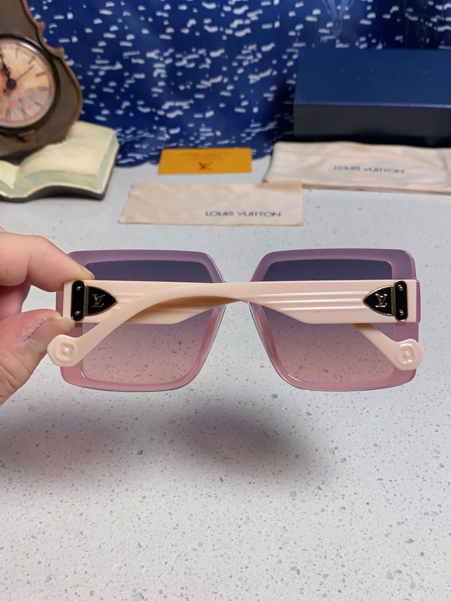 Louis Vuitton Polarized Oversized Red Lens Sunglasses for Women - 381775 - detail image 5