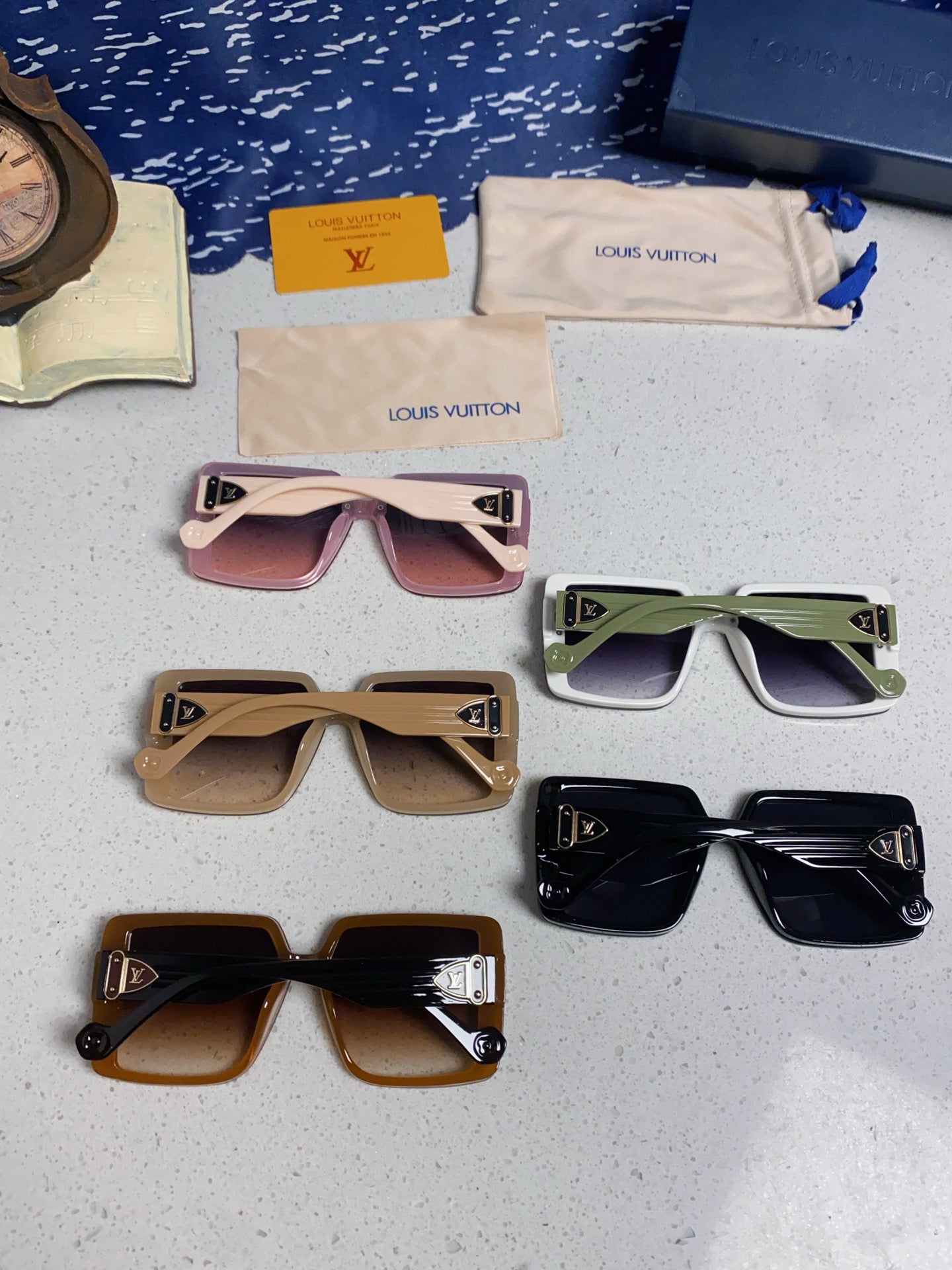 Louis Vuitton Polarized Oversized Gray Lens Sunglasses for Women - 381779 - detail image 11