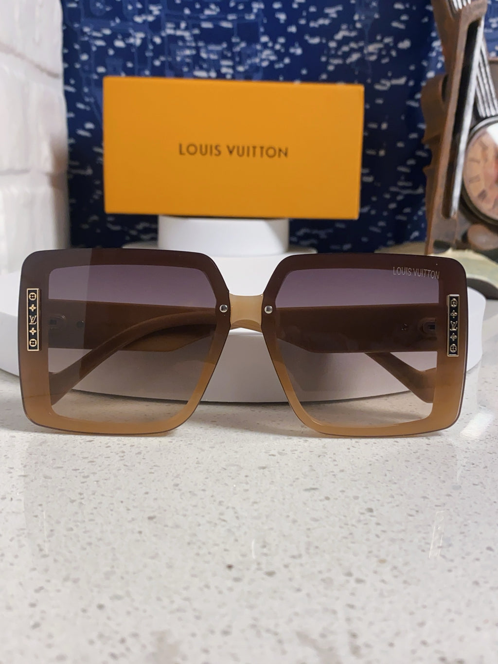Louis Vuitton Polarized Oversized Brown Lens Sunglasses for Women - 381776 - detail image 9